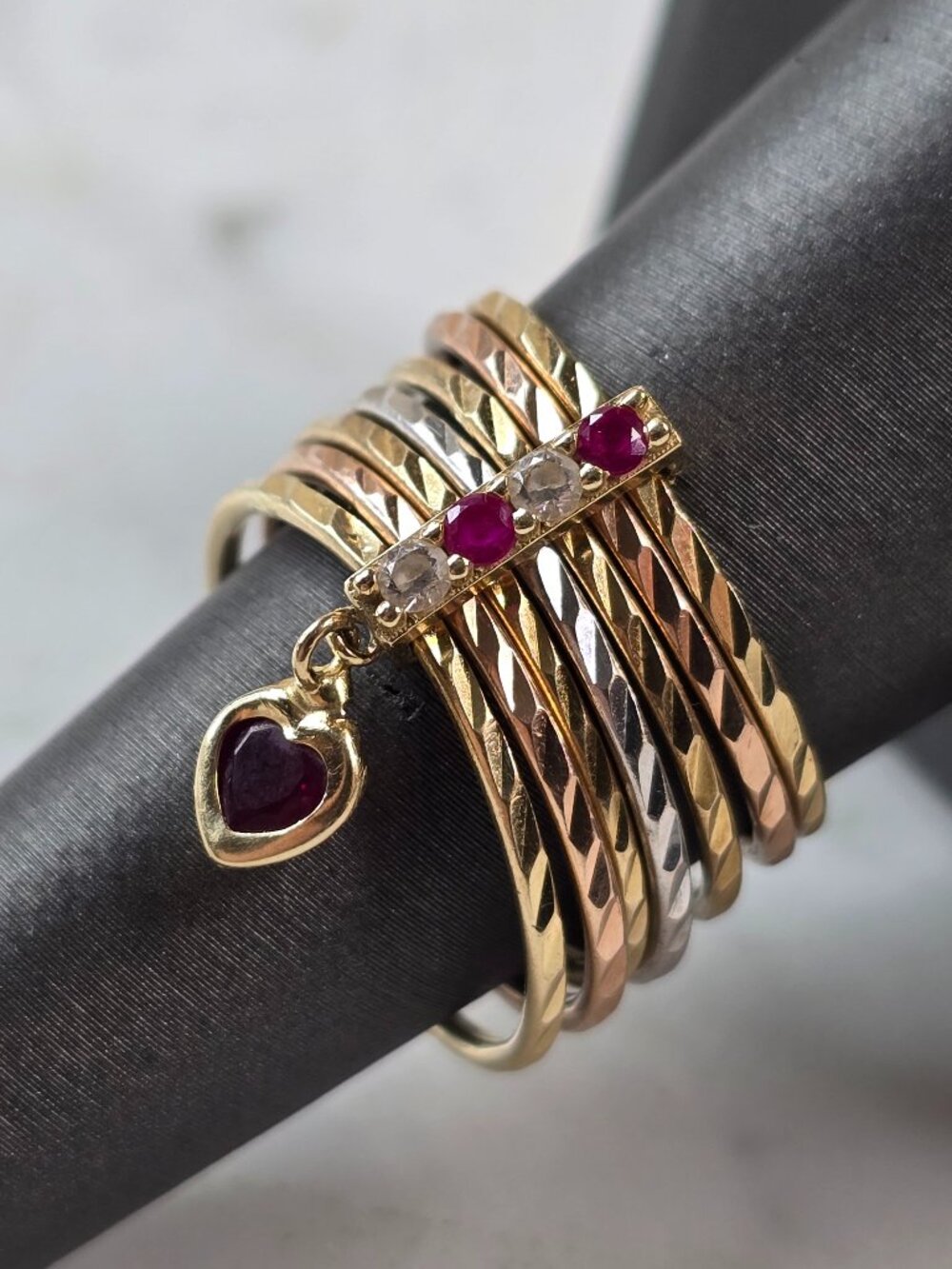 Womens Vintage Estate 14k Mixed Gold Modernist Ruby Heart Ring 5.4g E5169